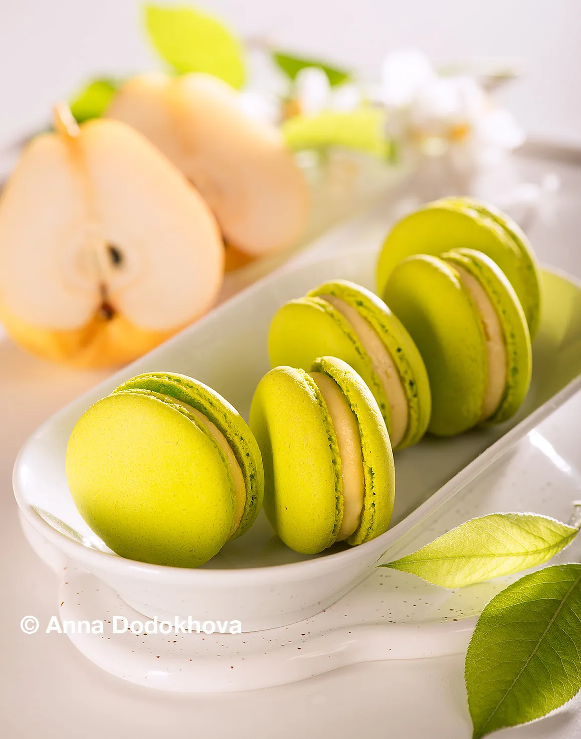 Фотосъёмка макарон кондитерской Jon Macaron. Фуд-фотограф, фуд-стилист Анна Додохова